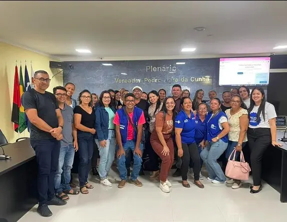 Câmara Municipal Sedia Reunião da Secretaria de Saúde com Agentes Comunitários para Fortalecer Ações no Município