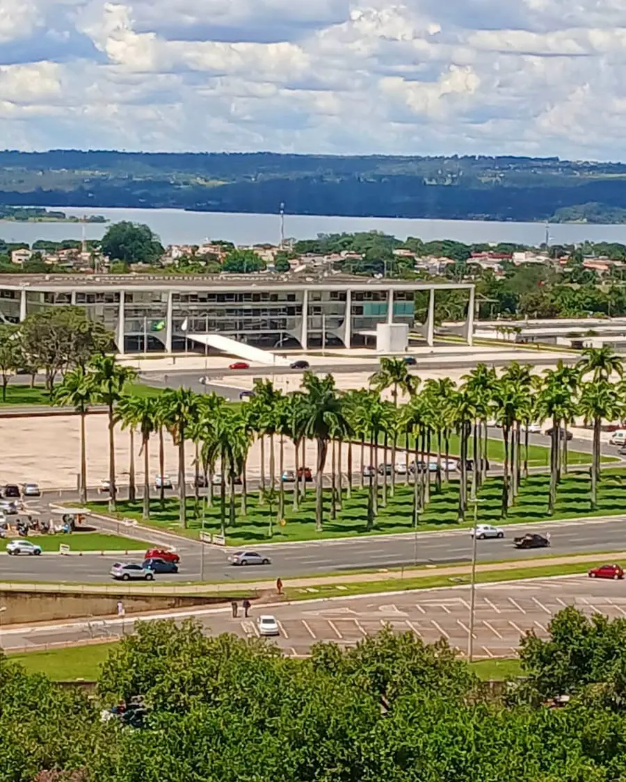 Presidente da Câmara de Massaranduba busca emenda para pavimentação em Brasília